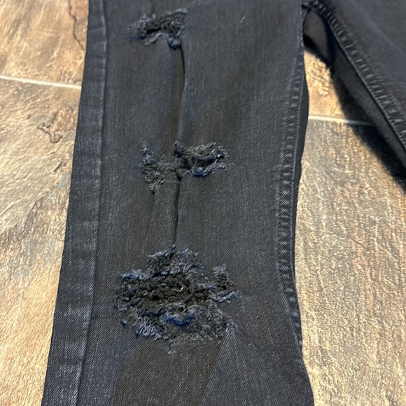 Kimes Bonnie Black Shred - Picture 2 of 7